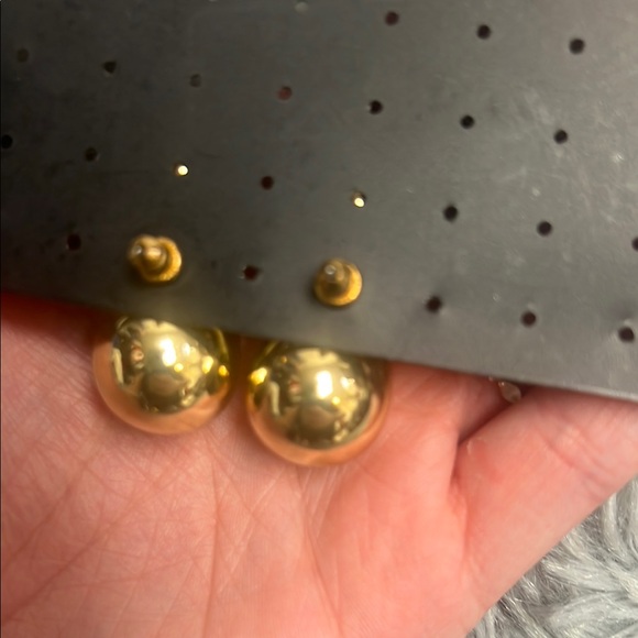 New Gold Teardrop Earrings! - Picture 4 of 10